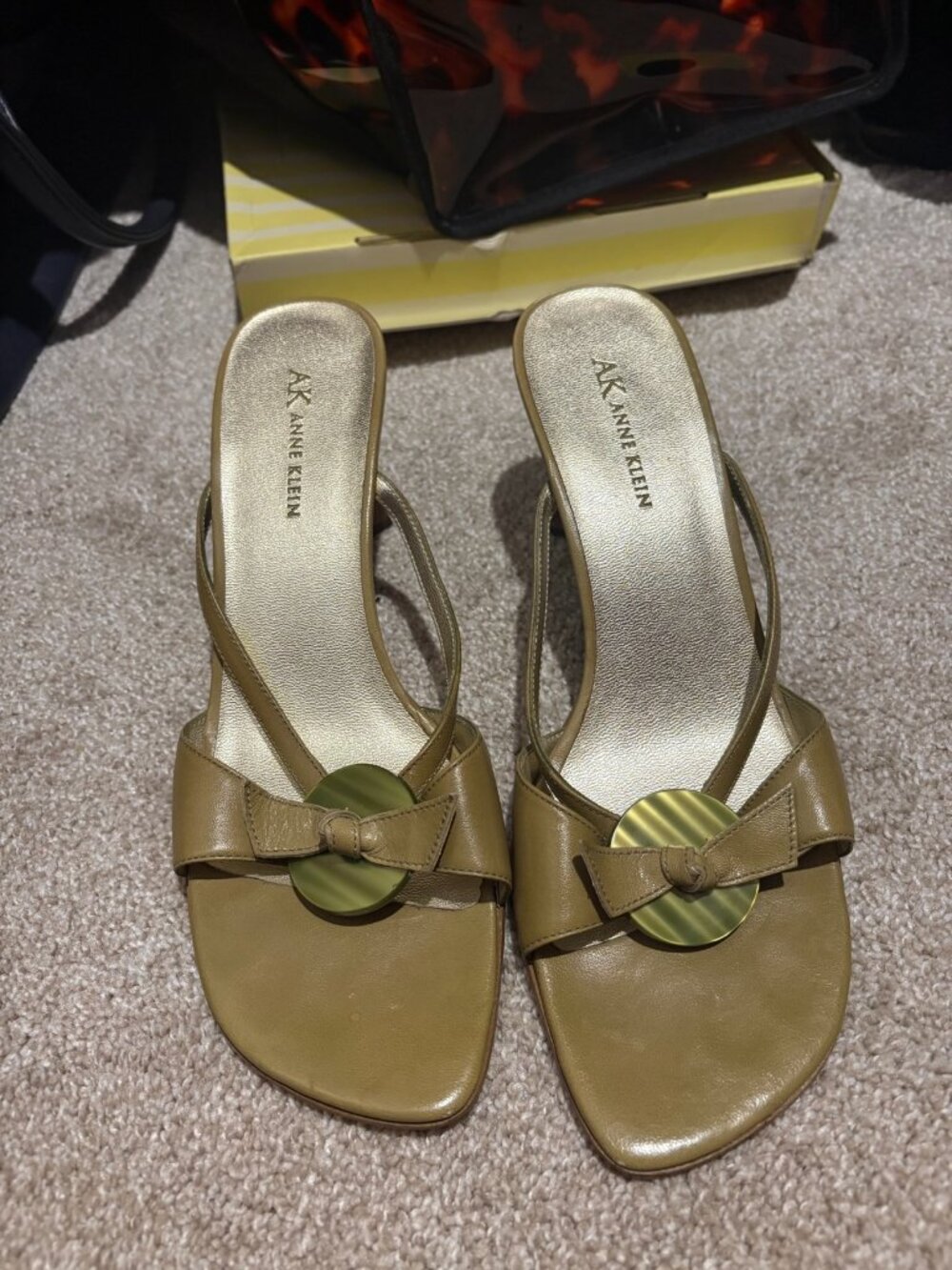 Anne Klein Green Tan Leather Sandals 8M
